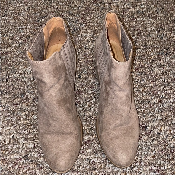 Womens Qupid Suede Ankle Booties - Picture 2 of 6